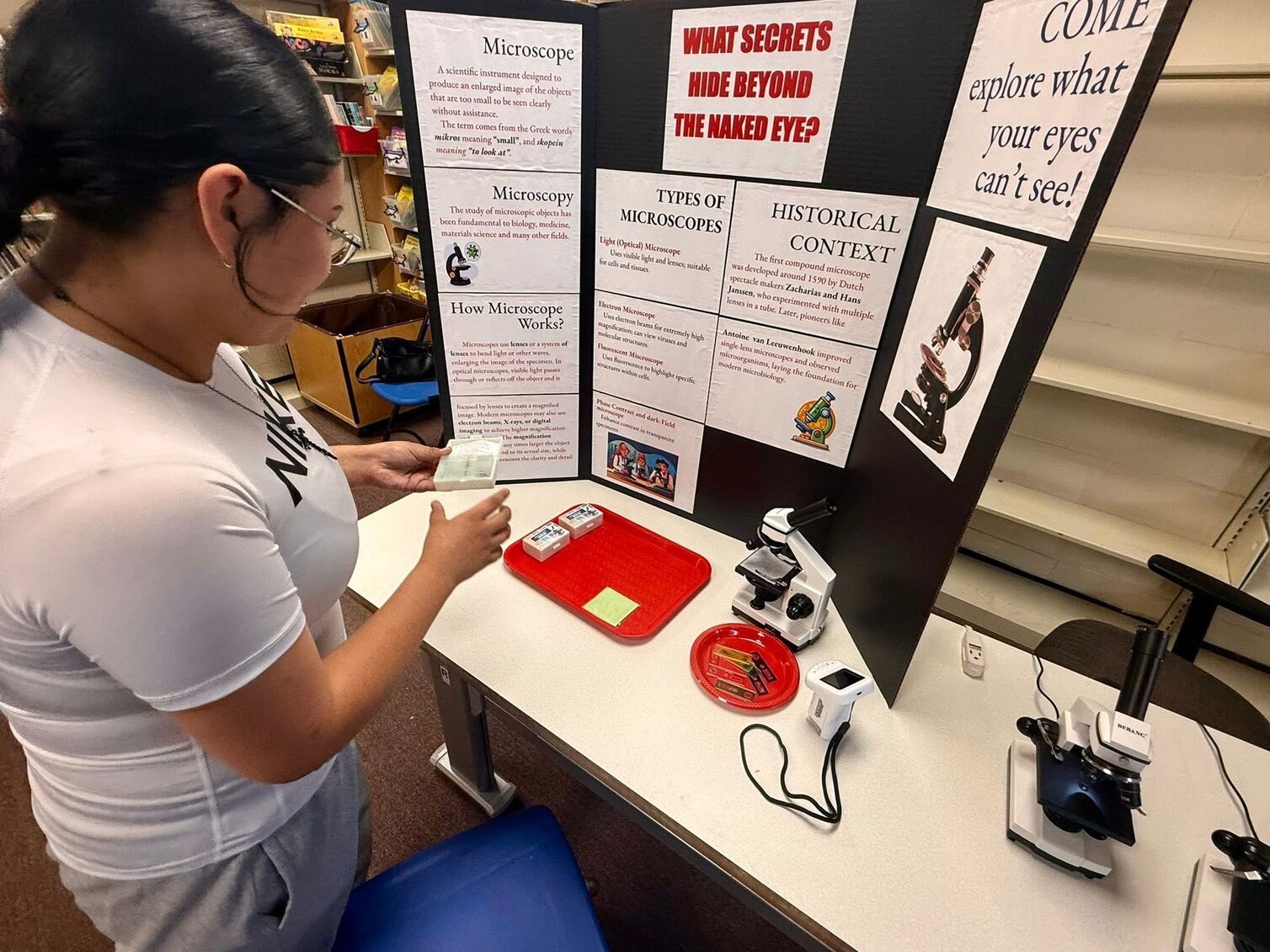  Exploring the hidden world through the microscope—curiosity in action at the Science Fair! 
